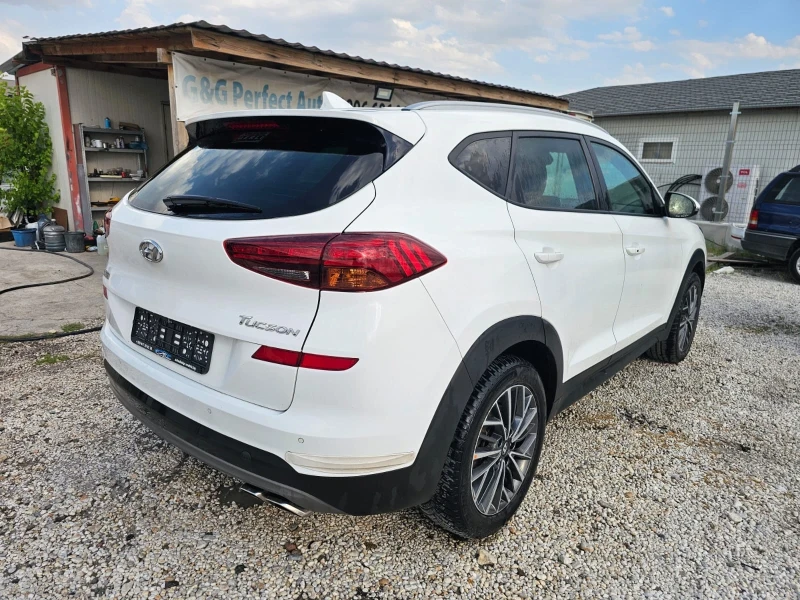 Hyundai Tucson 1.6 CRDI Facelift, снимка 4 - Автомобили и джипове - 52671389