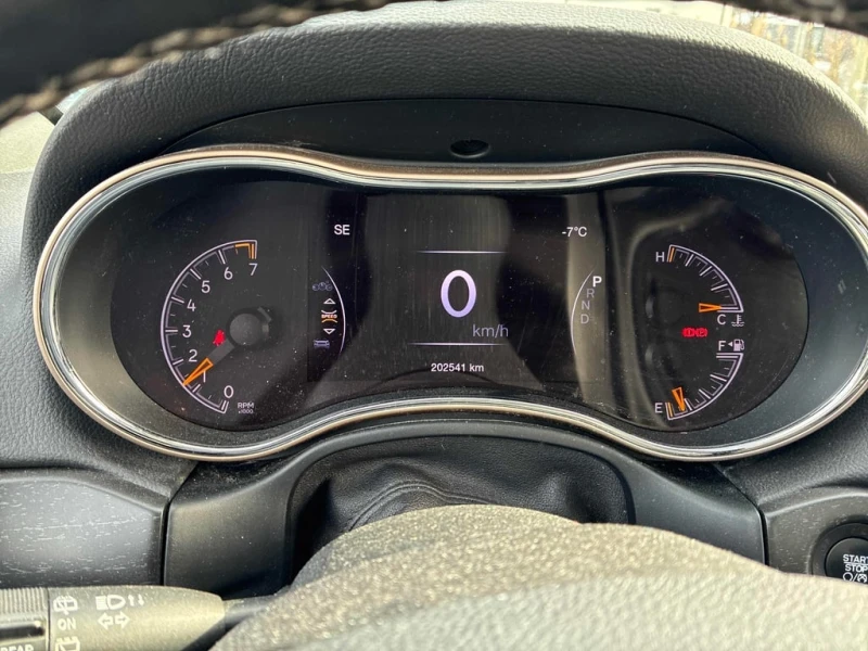 Jeep Grand cherokee * Limited * ОБДУХВАНЕ* ПОДГРЕВИ* ПАНОРАМА* , снимка 8 - Автомобили и джипове - 53434993