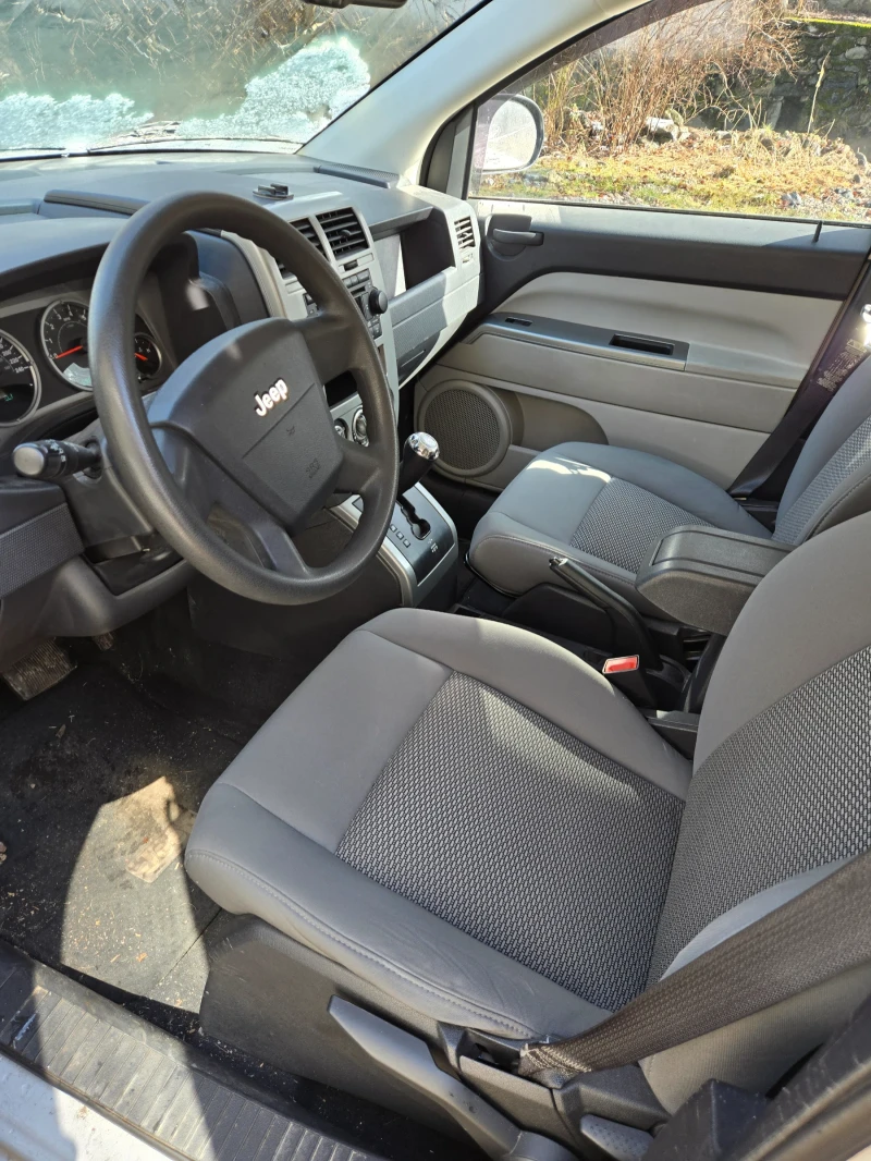 Jeep Compass, снимка 2 - Автомобили и джипове - 53497400