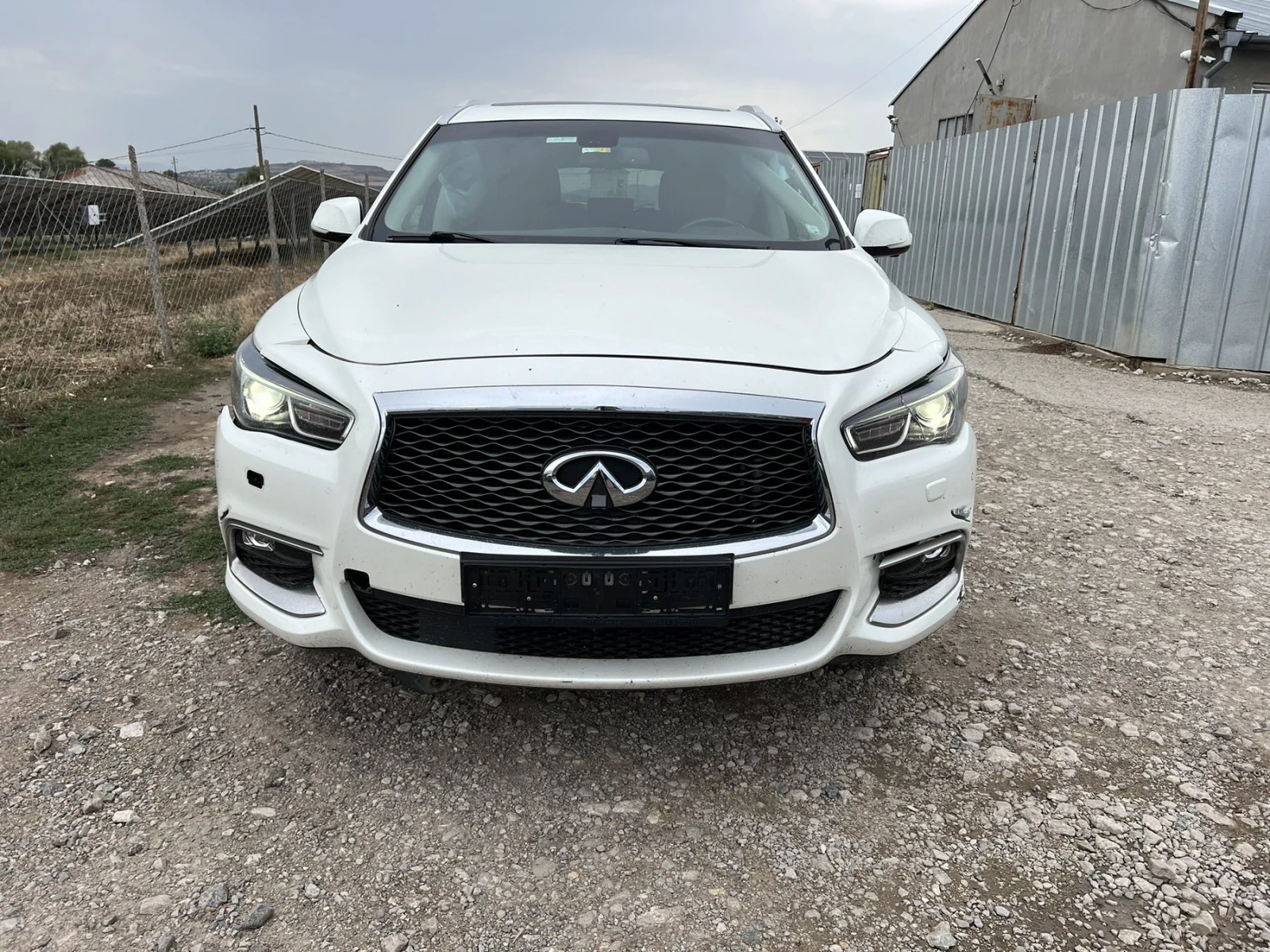 Infiniti QX60 3.5i - [1] 