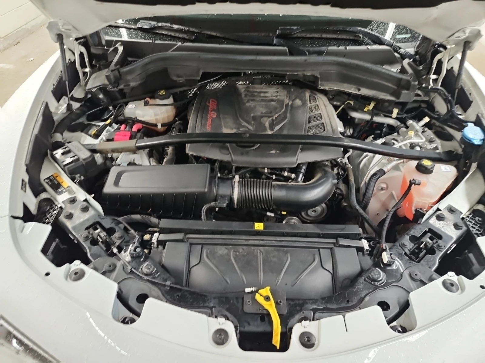 Alfa Romeo Stelvio Тi Q4 AWD 280кс * Възможност за Лизинг* , снимка 17 - Автомобили и джипове - 53775661