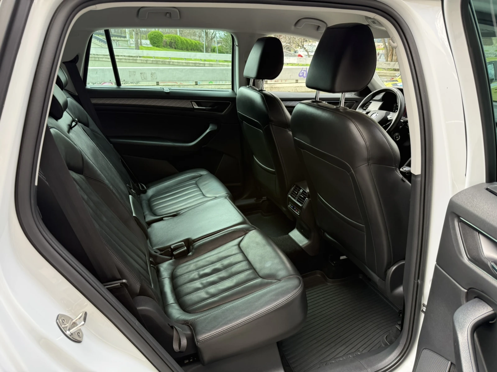 Skoda Kodiaq, снимка 12 - Автомобили и джипове - 54120457