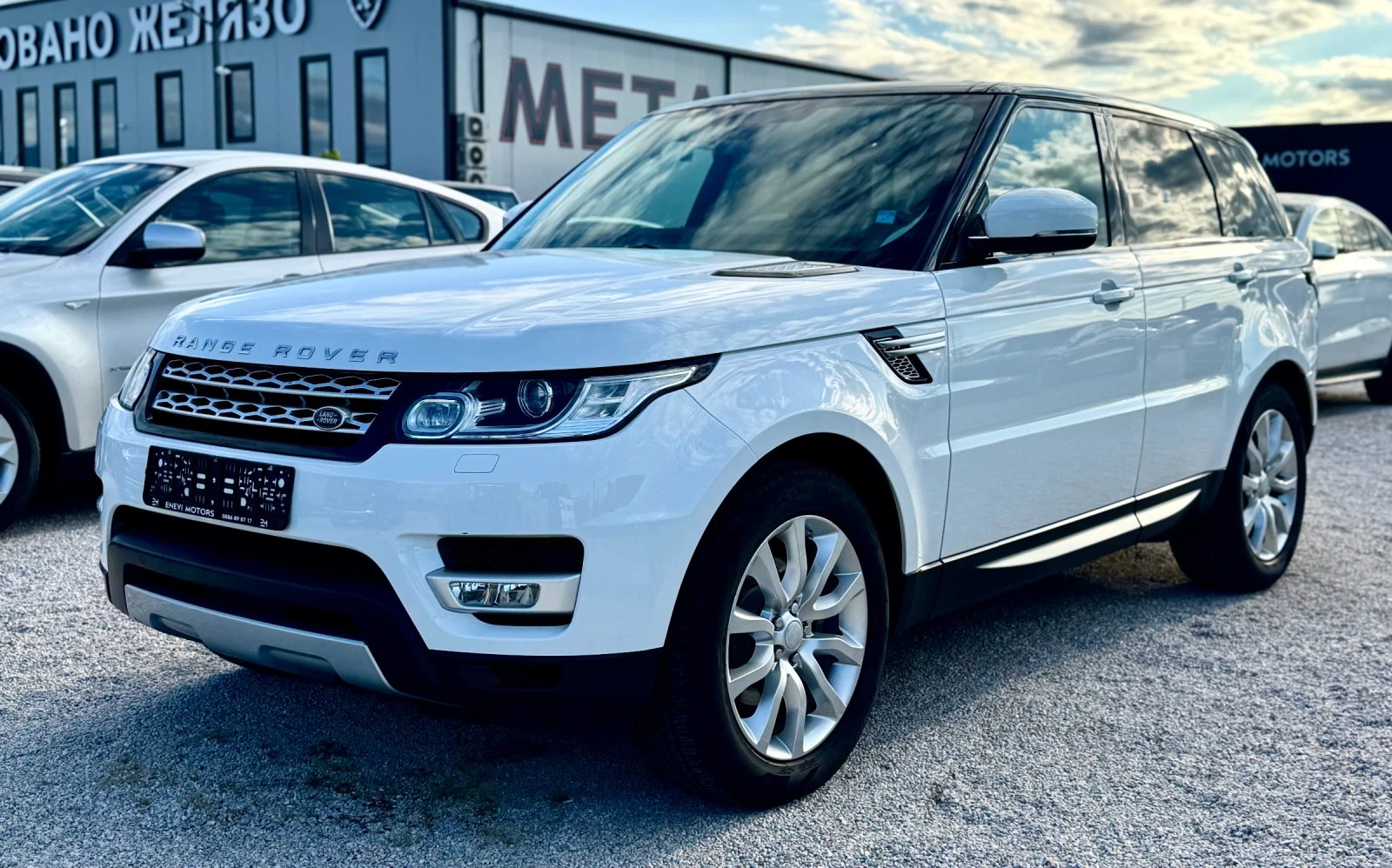 Land Rover Range Rover Sport 3.0HSE , снимка 3 - Автомобили и джипове - 54590569