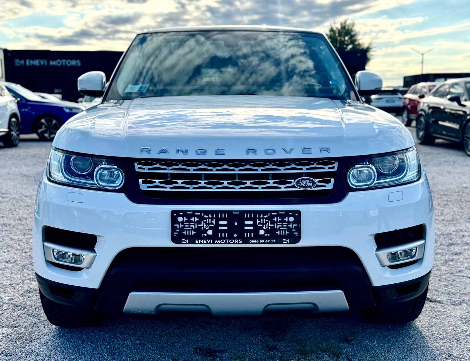 Land Rover Range Rover Sport 3.0HSE , снимка 2 - Автомобили и джипове - 54590569
