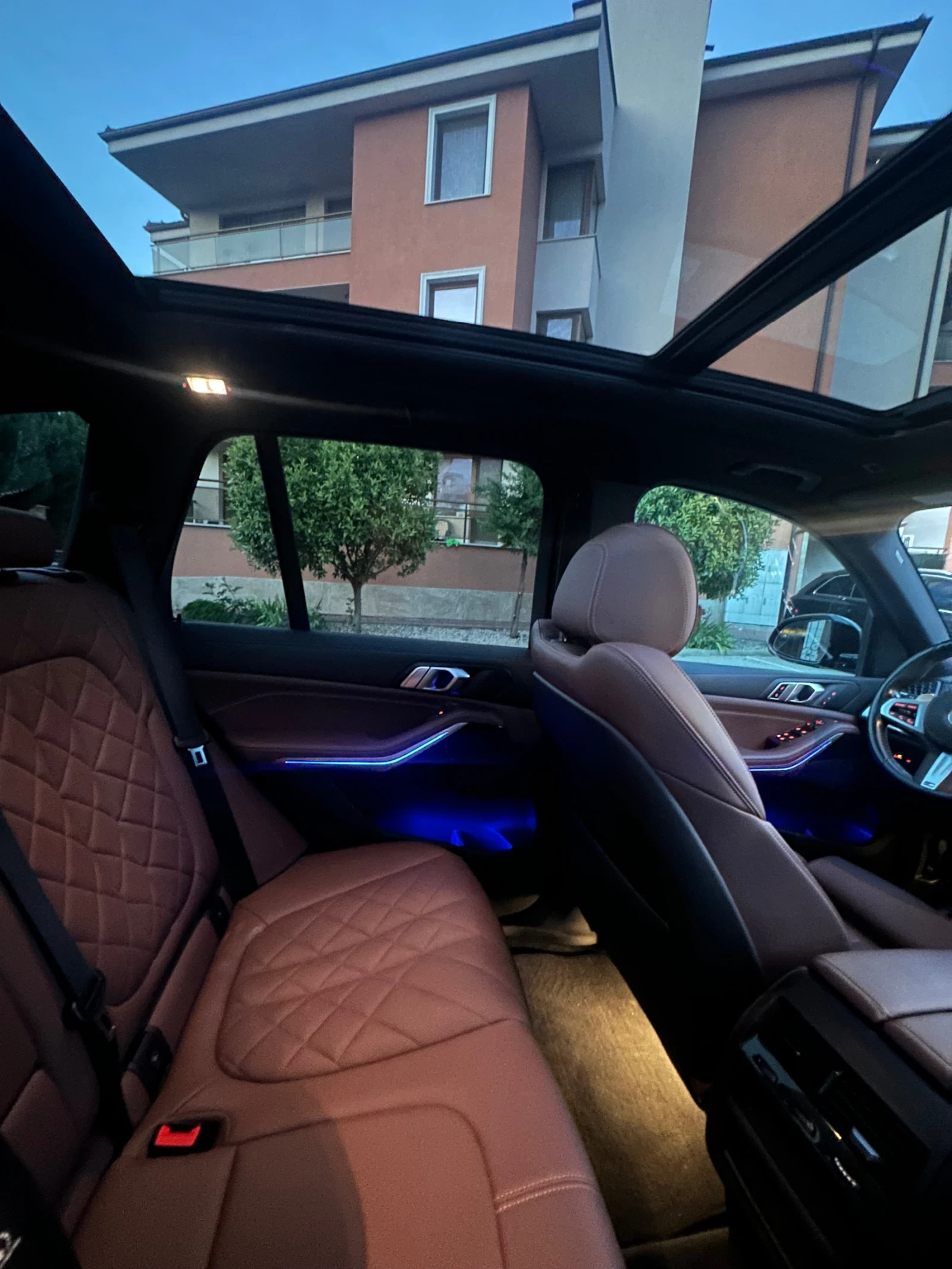 BMW X5 xDrive40i, снимка 11 - Автомобили и джипове - 55038058