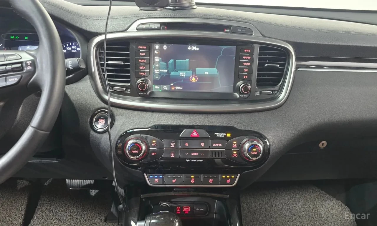 Kia Sorento * Diesel 2.0 4WD * АВТОКРЕДИТ* , снимка 13 - Автомобили и джипове - 55959550