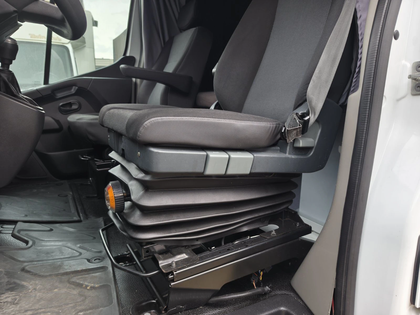 Renault Master 10ПАЛЕТА//ДВЕ ЛЕГЛА//ЛИЗИНГ, снимка 6 - Бусове и автобуси - 53816571