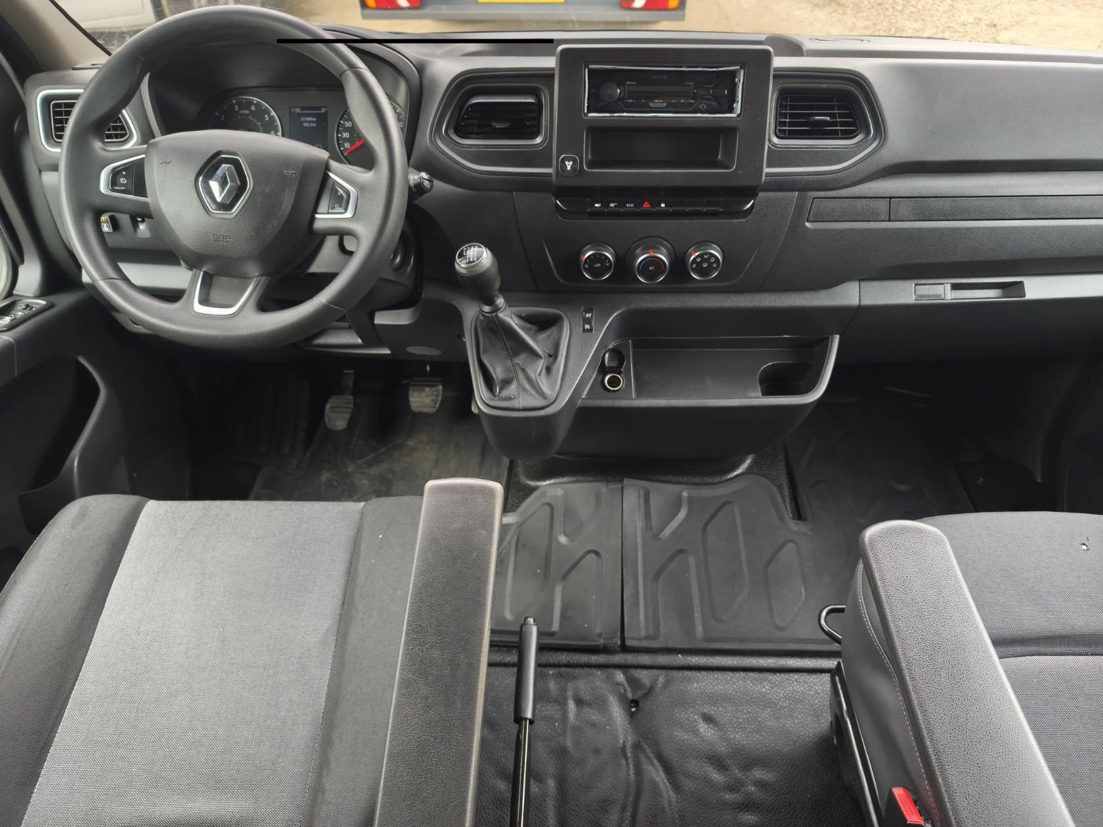 Renault Master 10ПАЛЕТА//ДВЕ ЛЕГЛА//ЛИЗИНГ, снимка 10 - Бусове и автобуси - 53816571