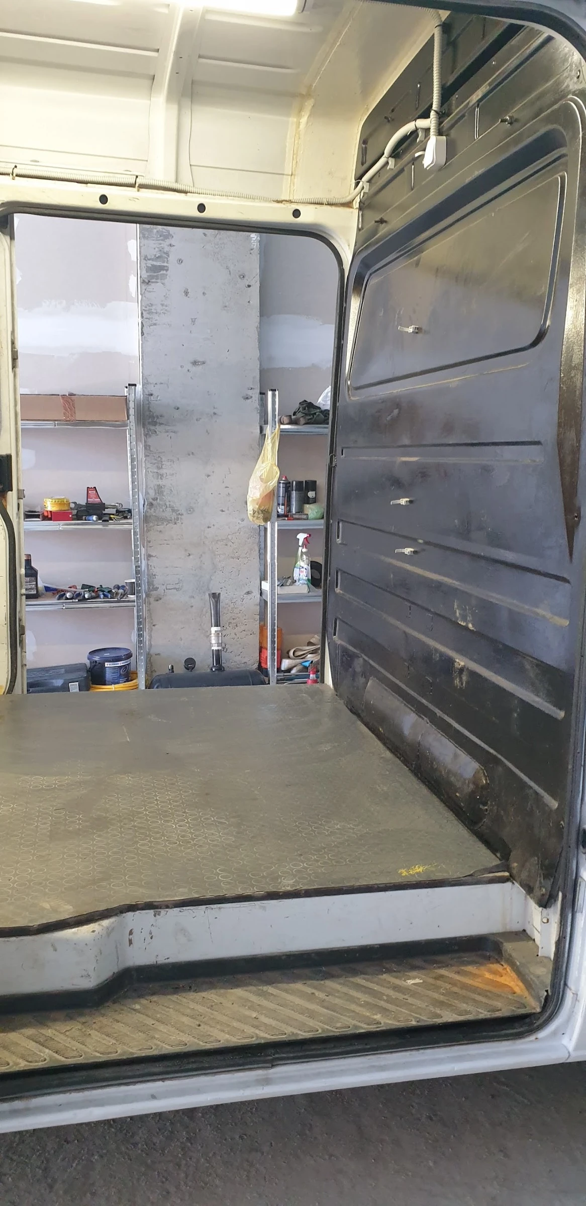 Mercedes-Benz Sprinter 311, снимка 13 - Бусове и автобуси - 54789114
