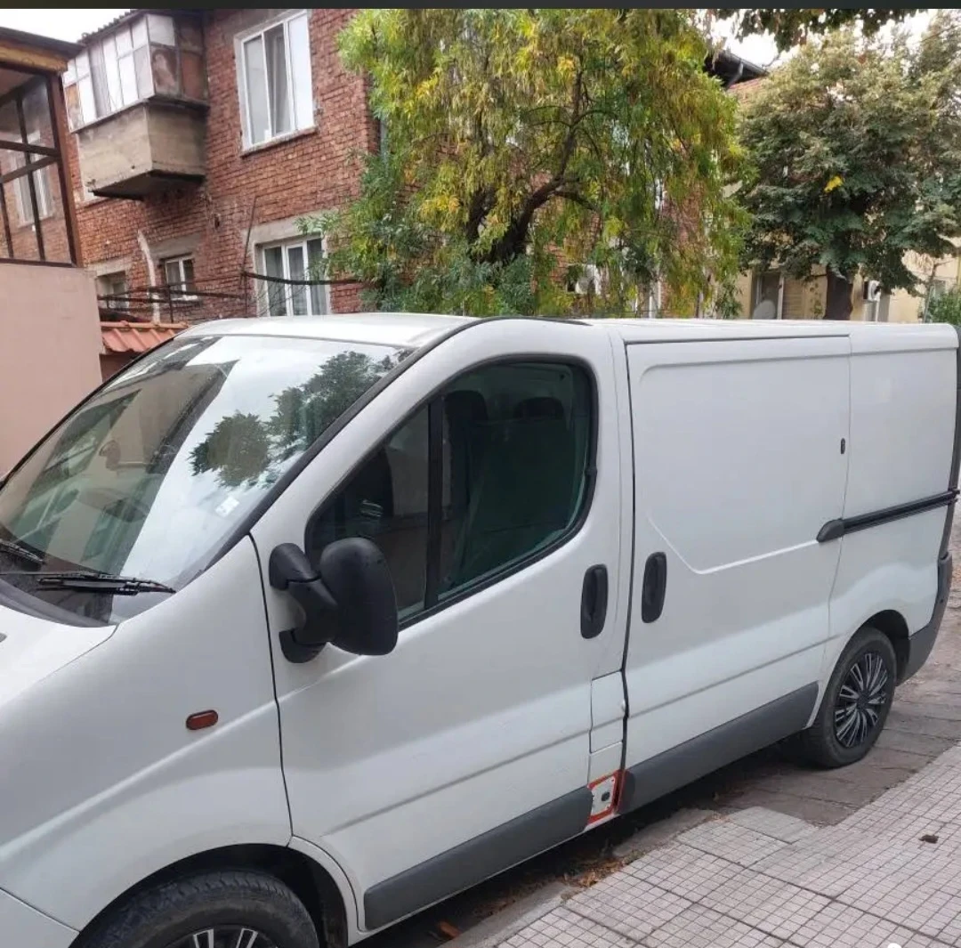 Opel Vivaro, снимка 3 - Бусове и автобуси - 56250505