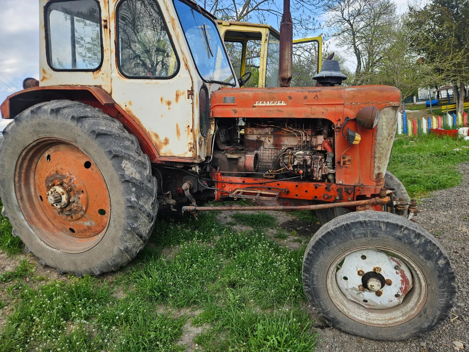 Трактор ЮМЗ, снимка 3 - Селскостопанска техника - 54258923