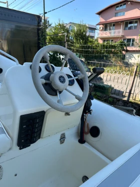 Надуваема лодка Zodiac Yachtline 380 , снимка 8