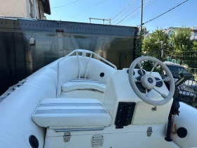 Надуваема лодка Zodiac Yachtline 380 , снимка 11