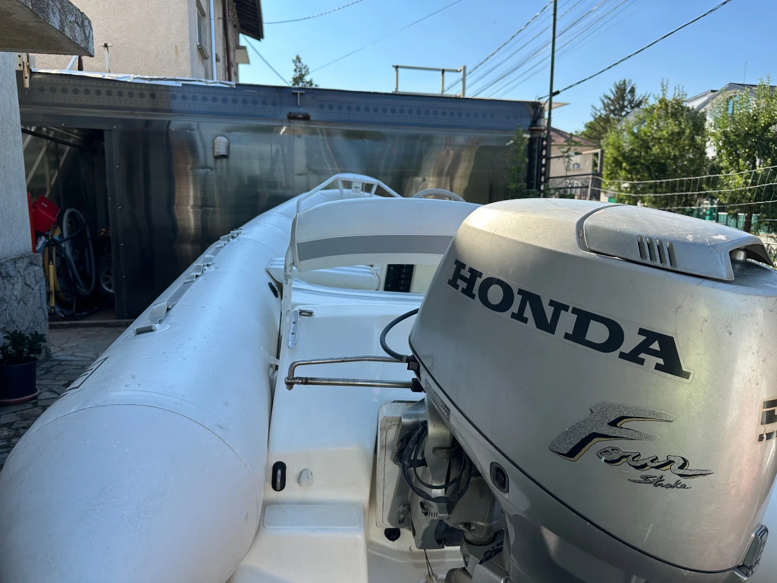 Надуваема лодка Zodiac Yachtline 380 , снимка 10 - Воден транспорт - 55629235