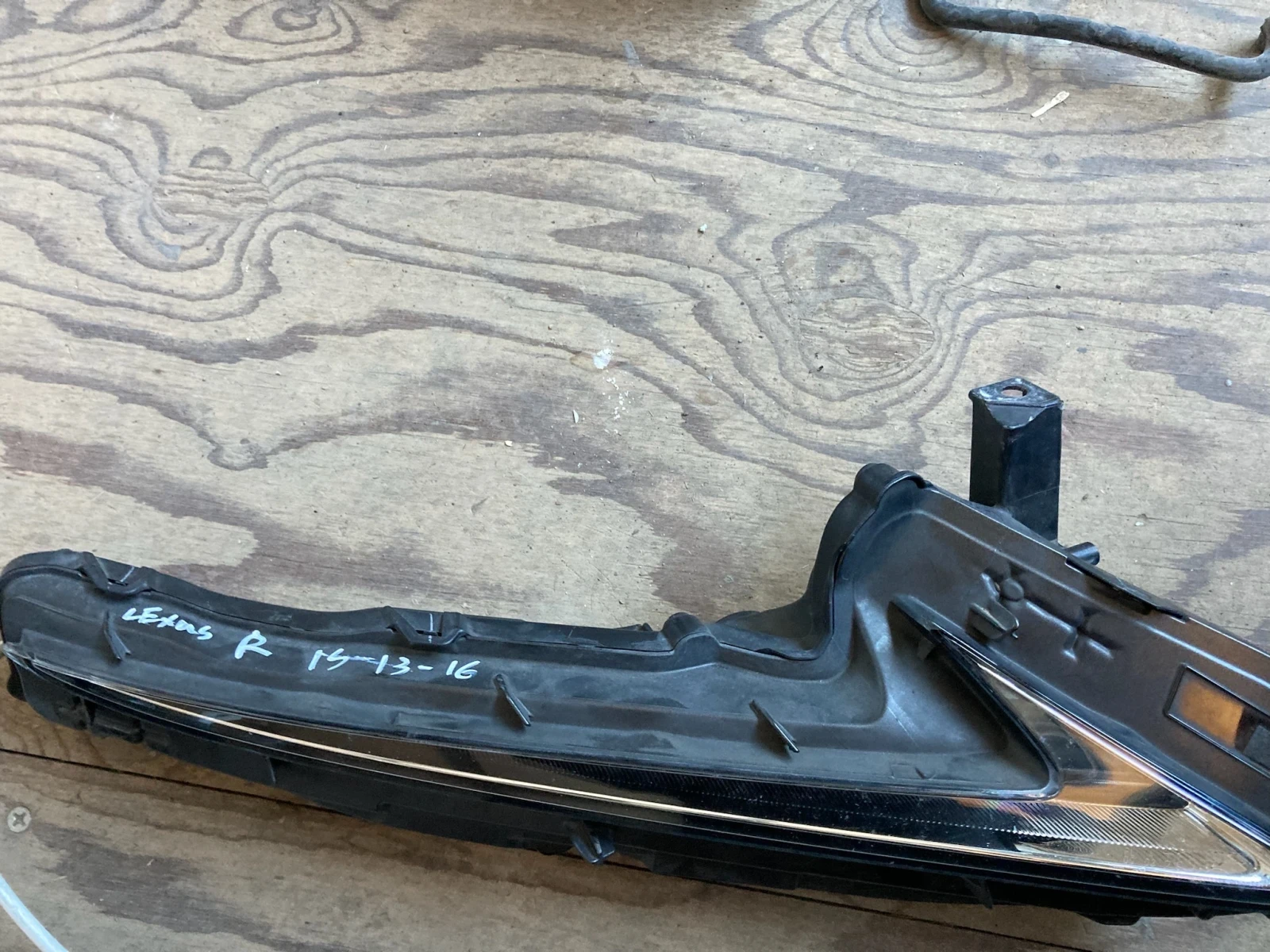 Дясна дневна светлина. Lexus IS. Лексус ИС. 2013-16г., снимка 2 - Части - 54053937