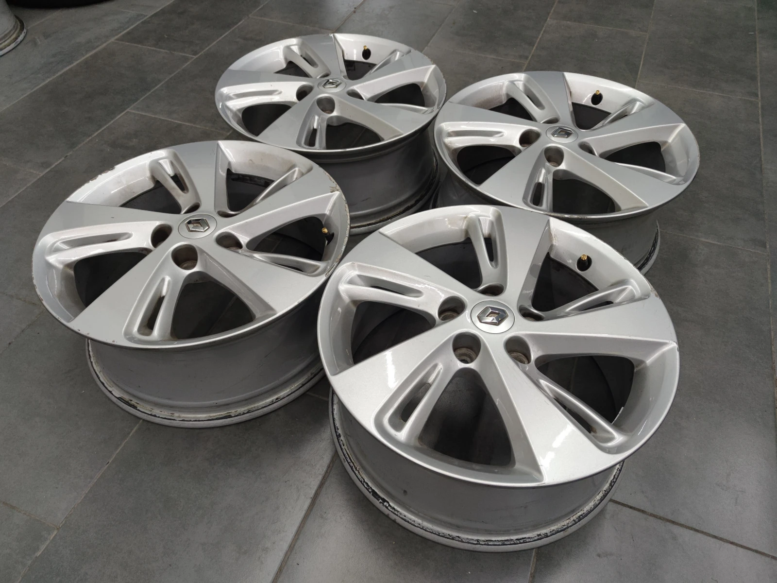   Renault | Mobile.bg   4