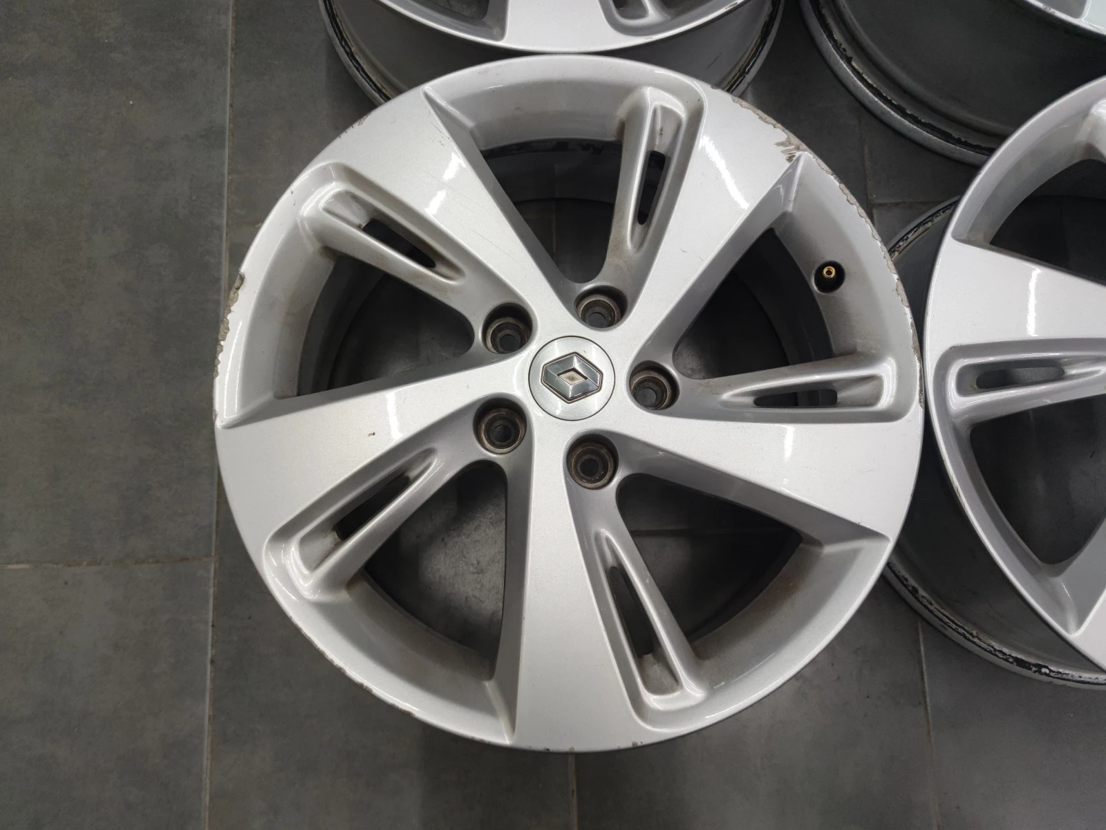   Renault | Mobile.bg   7