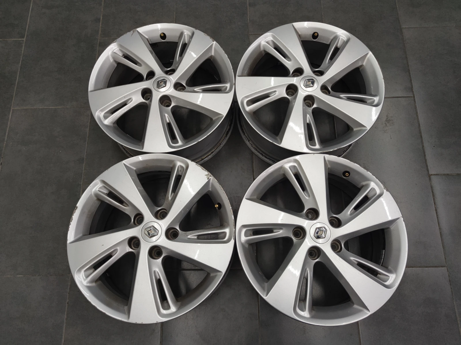   Renault | Mobile.bg   3