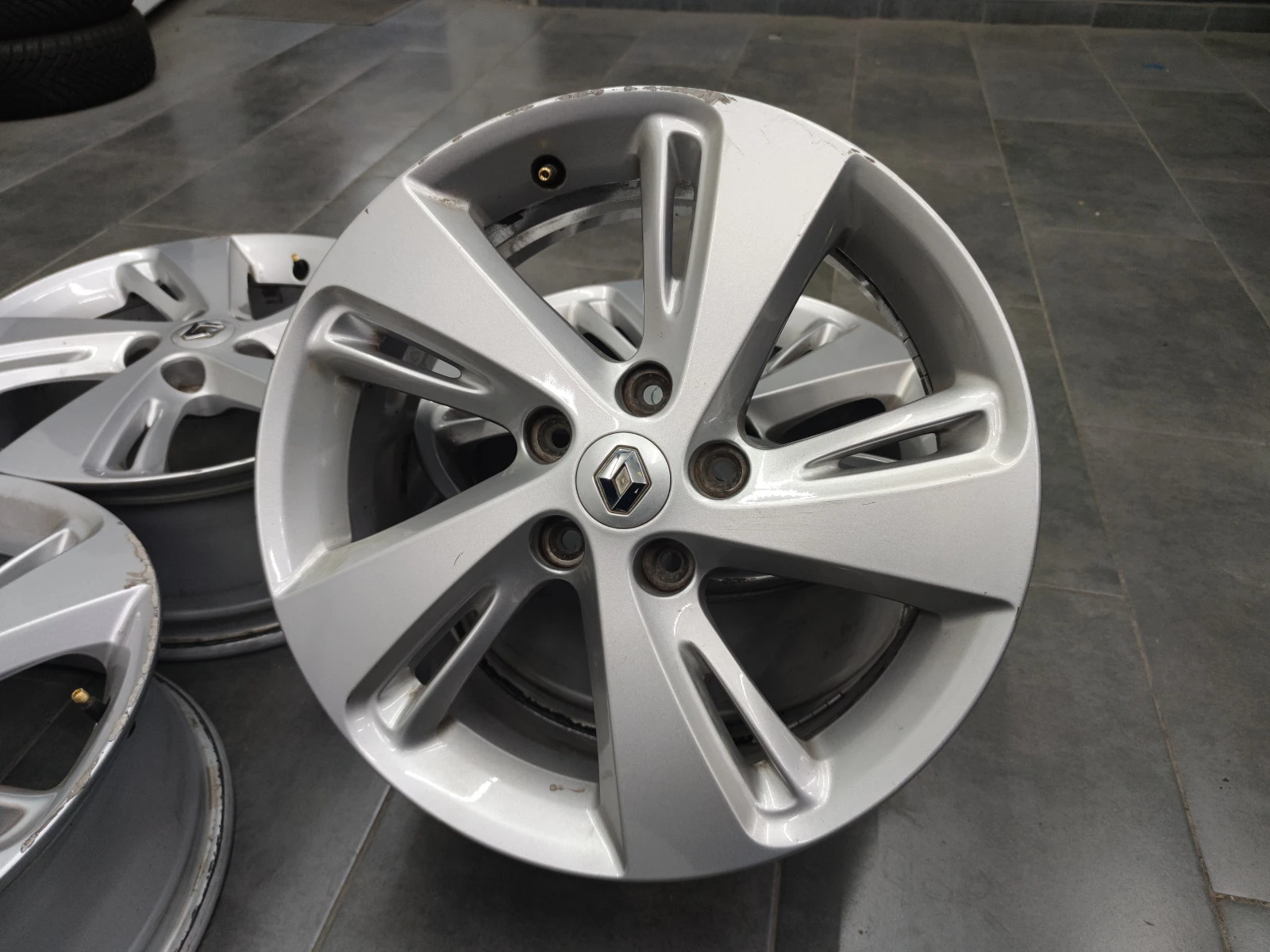   Renault | Mobile.bg   1