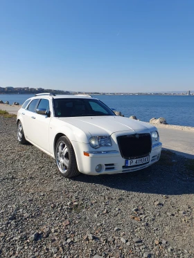 Chrysler 300c 5, 7L HEMI 4x4 GAZ, снимка 1