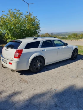 Chrysler 300c 5, 7L HEMI 4x4 GAZ, снимка 6