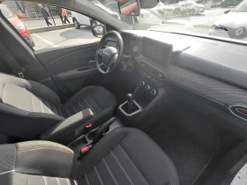 Dacia Sandero ssential/1.0 TCe/91к.с/Газ/Бензин - 13000 € / 25425.79 лв. - 76627371 13