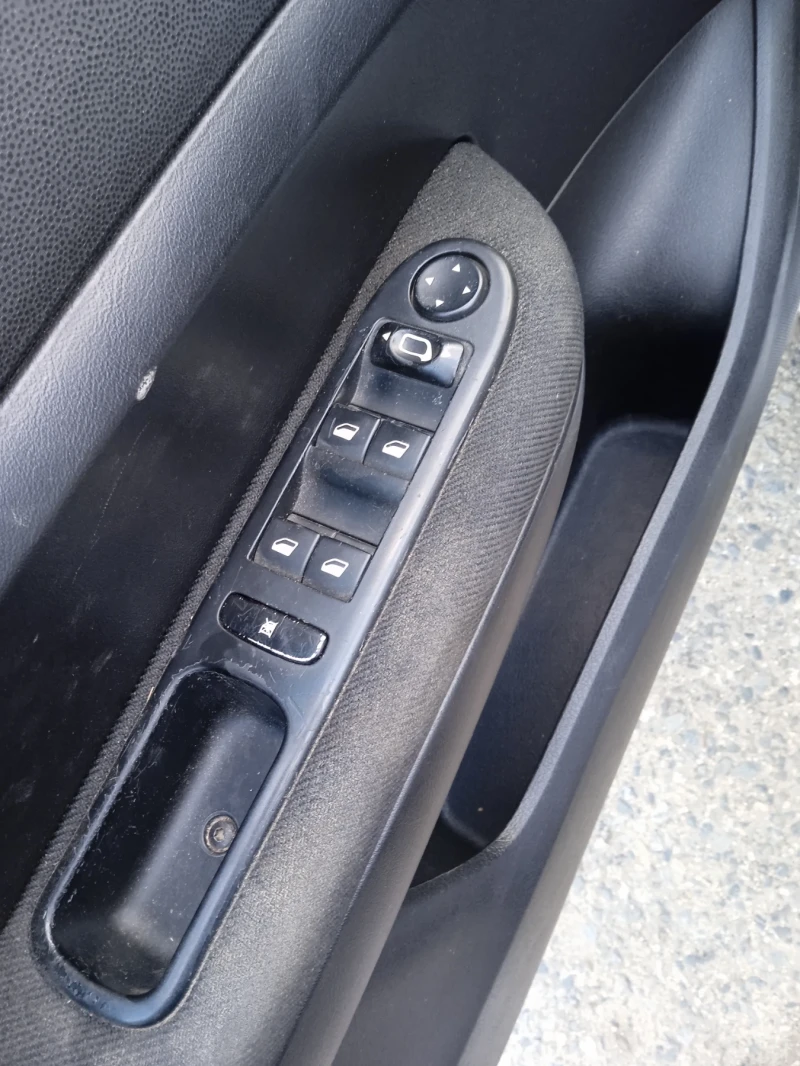 Peugeot 307, снимка 12 - Автомобили и джипове - 36007736