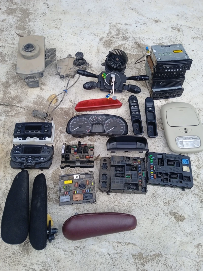 Peugeot 307, снимка 8 - Автомобили и джипове - 36007736