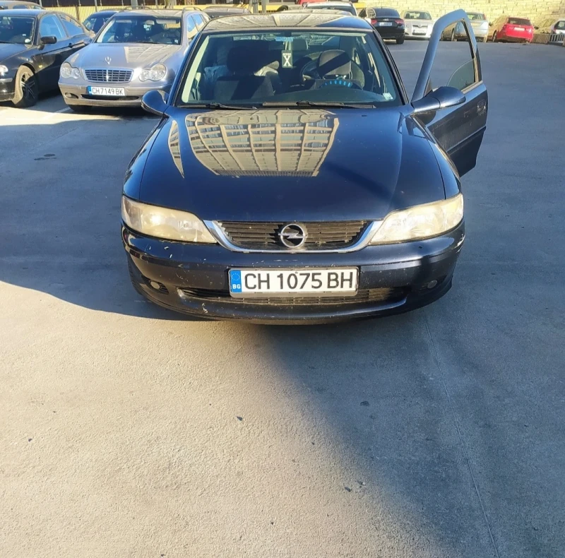 Opel Vectra Б, снимка 1 - Автомобили и джипове - 47067959