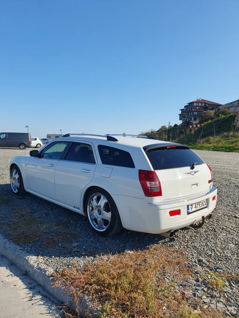 Chrysler 300c 5, 7L HEMI 4x4 GAZ, снимка 3 - Автомобили и джипове - 47898010