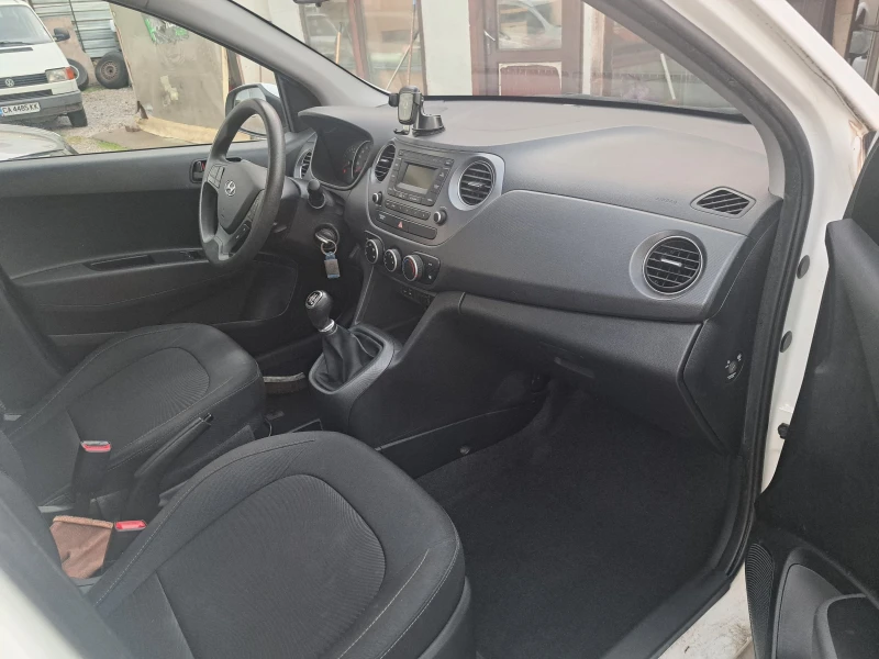 Hyundai I10 1.0., снимка 8 - Автомобили и джипове - 48670284