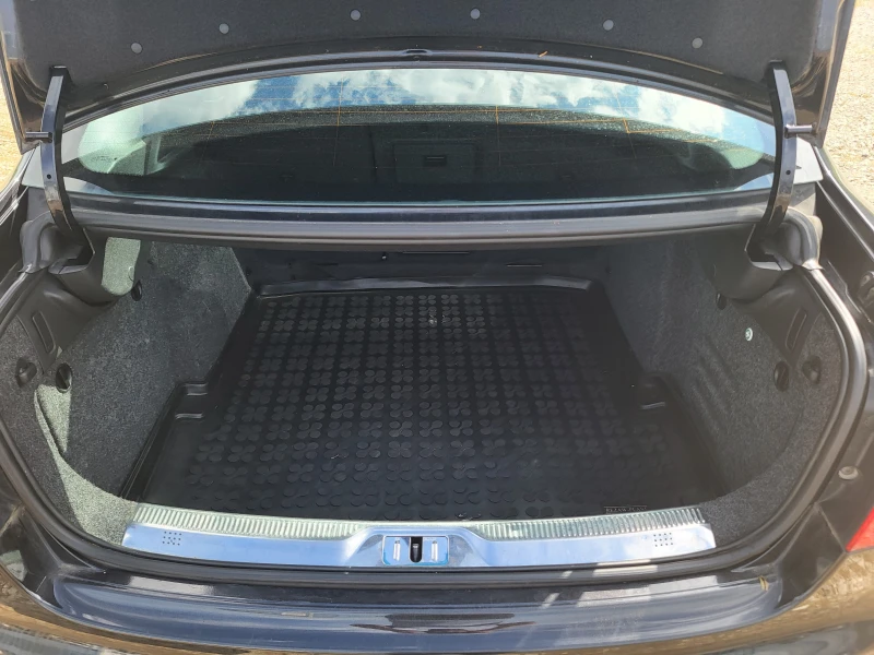 Skoda Superb 1.4TSi, снимка 11 - Автомобили и джипове - 50239380