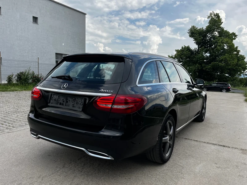 Mercedes-Benz C 220 d 4matic/AVANTGARDE/Сервизна ист./NAVI/FULL LED/7G, снимка 5 - Автомобили и джипове - 50573988