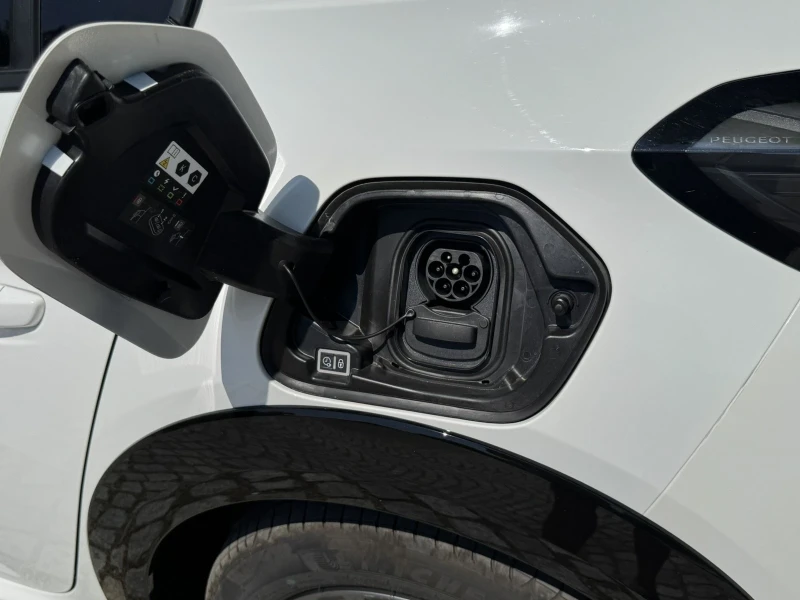Peugeot 208 ЛИЗИНГ/Е-ACTIVE//DIGITAL/LED/360 CAM/50kWh, снимка 8 - Автомобили и джипове - 50900657