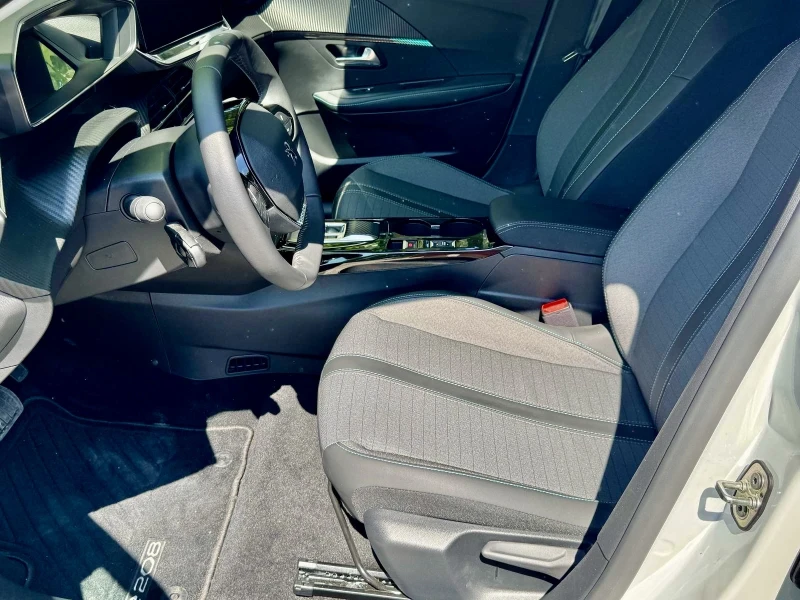 Peugeot 208 ЛИЗИНГ/Е-ACTIVE//DIGITAL/LED/360 CAM/50kWh, снимка 14 - Автомобили и джипове - 50900657