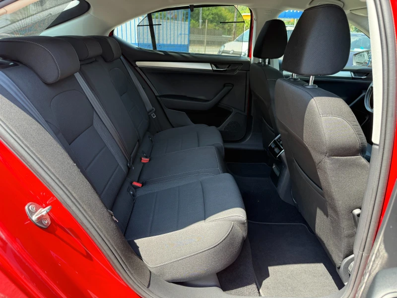 Skoda Superb 2.0TSI-4X4-SPORTLINE-FACELIFT-LED-NAVI-PARK-FULL, снимка 12 - Автомобили и джипове - 51114034