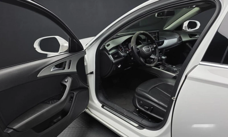 Audi A6 2.0 TDI C7 * НАЙ-ДОБРА ЦЕНА В БЪЛГАРИЯ* , снимка 10 - Автомобили и джипове - 52188050