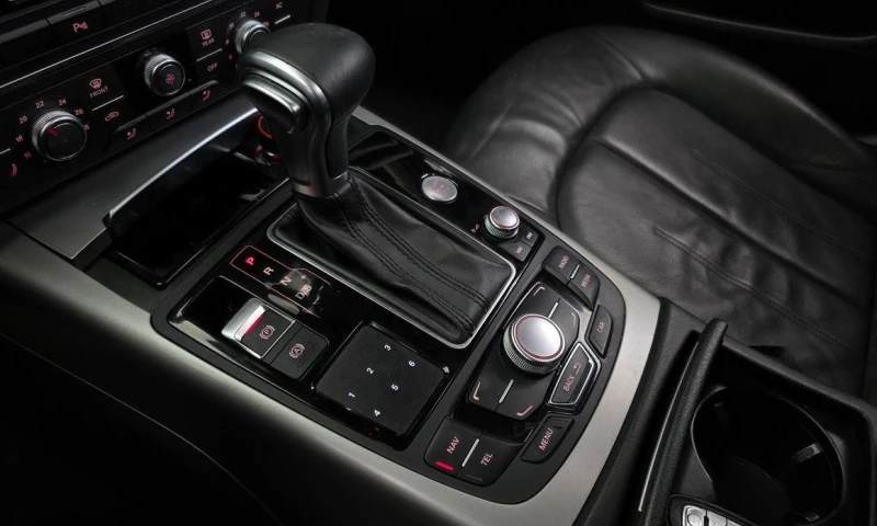 Audi A6 2.0 TDI C7 * НАЙ-ДОБРА ЦЕНА В БЪЛГАРИЯ* , снимка 9 - Автомобили и джипове - 52188050