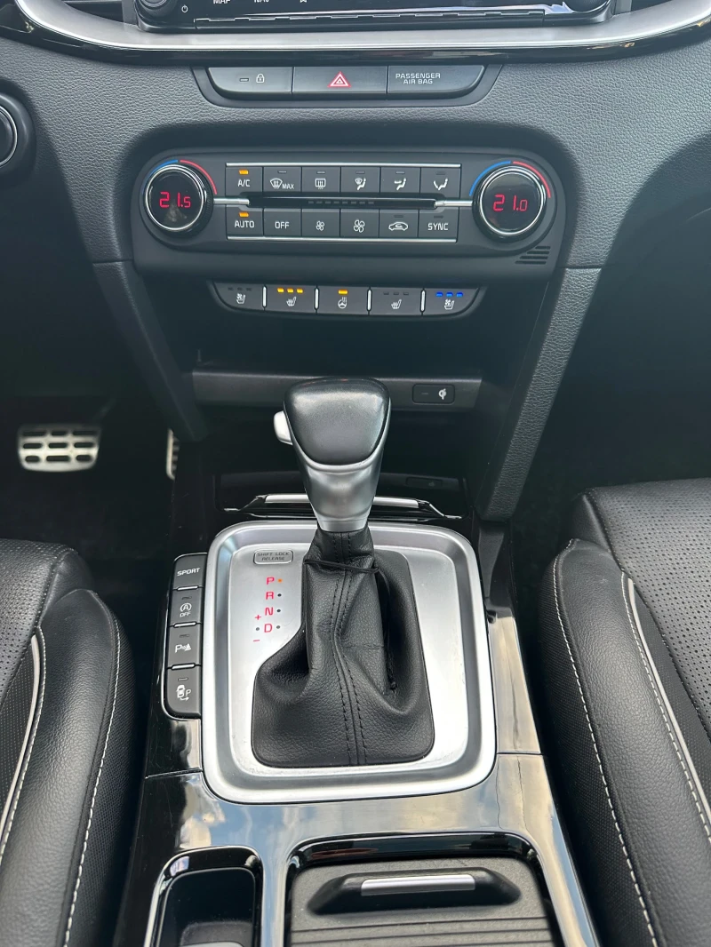 Kia XCeed 1.6CRDI Platinum/PANO/DIGITAL/ПОДГРЕВ/ОБДУХВАНЕ, снимка 15 - Автомобили и джипове - 52530437