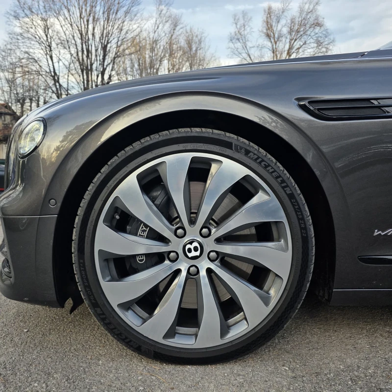 Bentley Flying Spur W12/First Edition/Naim/HUD/Massage/Pano, снимка 5 - Автомобили и джипове - 52829810