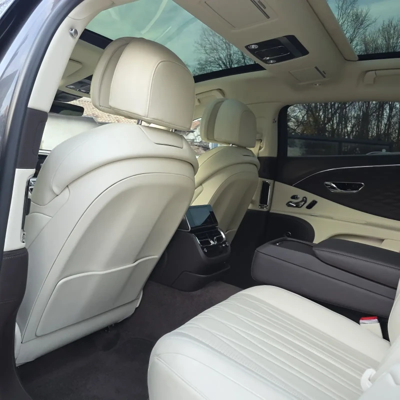Bentley Flying Spur W12/First Edition/Naim/HUD/Massage/Pano, снимка 16 - Автомобили и джипове - 52829810