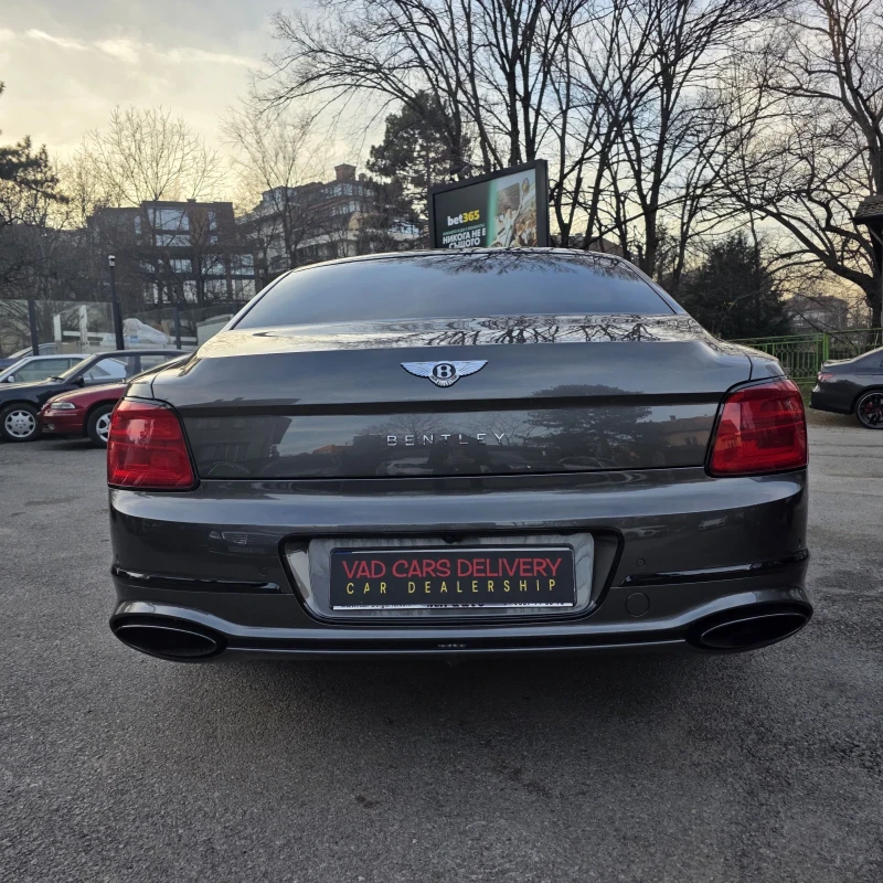 Bentley Flying Spur W12/First Edition/Naim/HUD/Massage/Pano, снимка 7 - Автомобили и джипове - 52829810