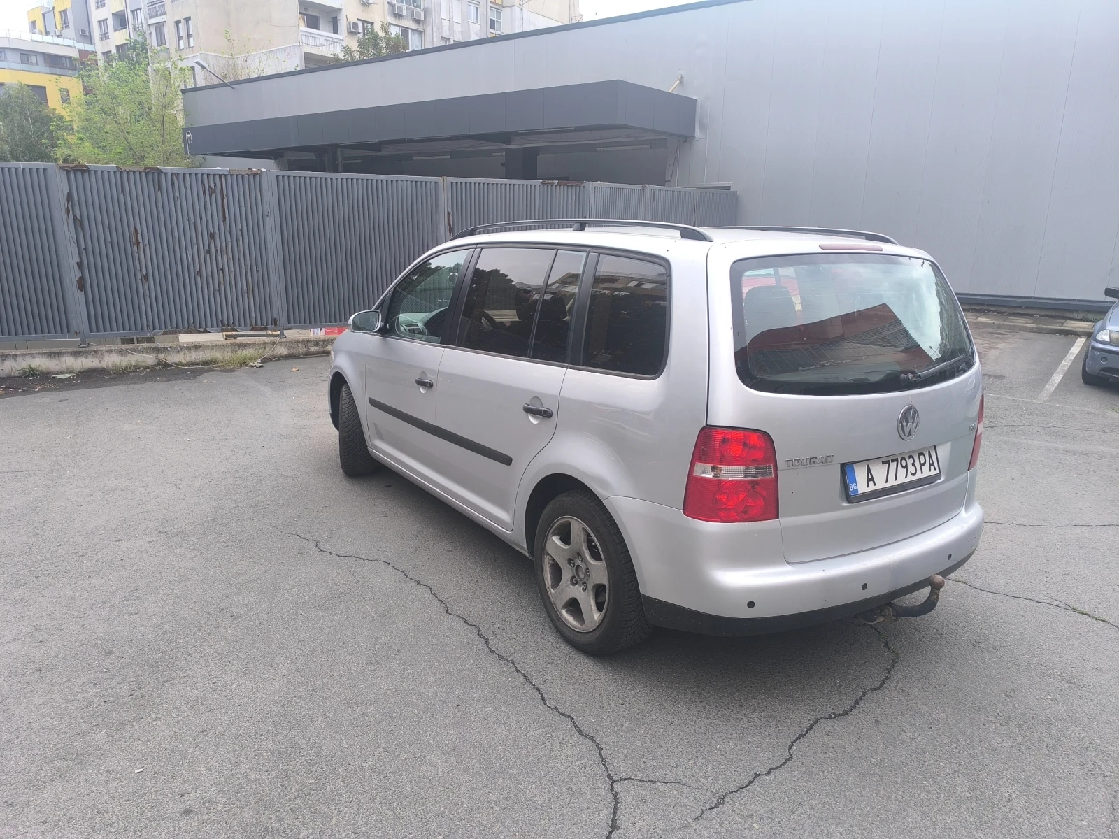 VW Touran 1.6 fsi - изображение 4