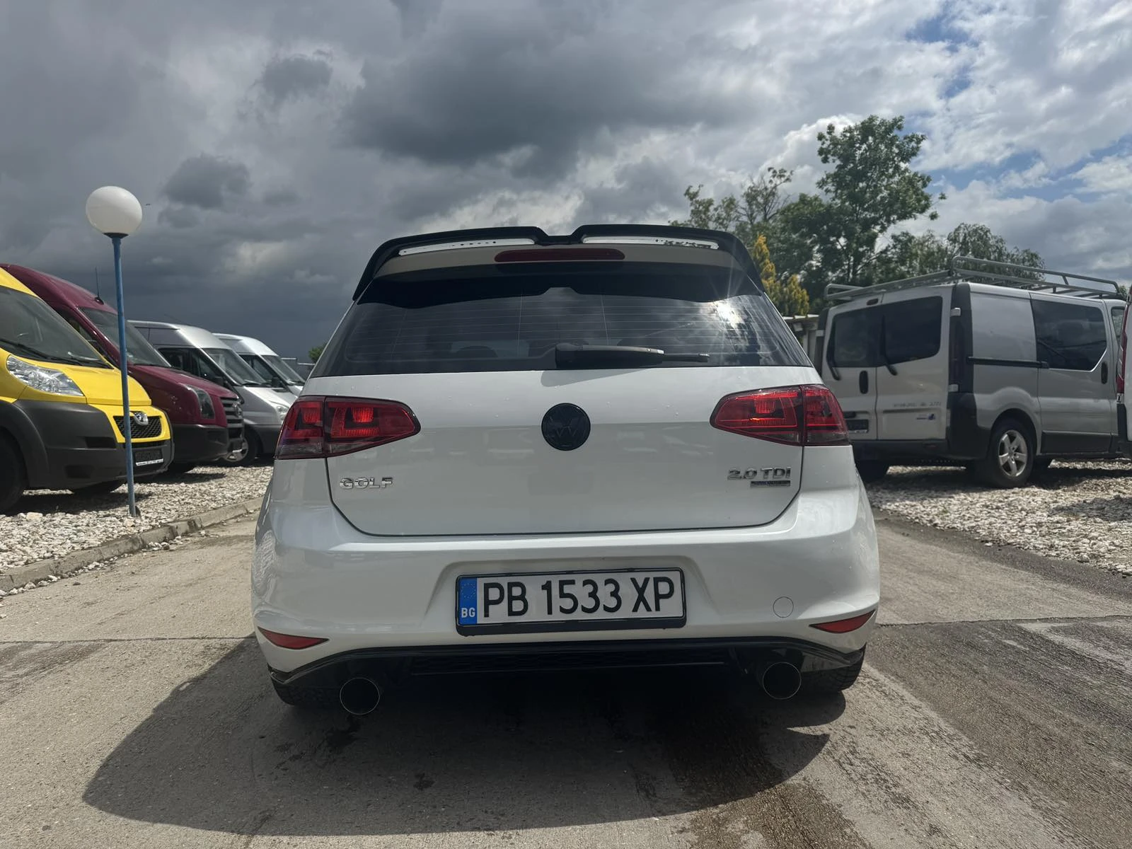 VW Golf ОБСЛУЖЕН, РЕГИСТРИРАН - изображение 5