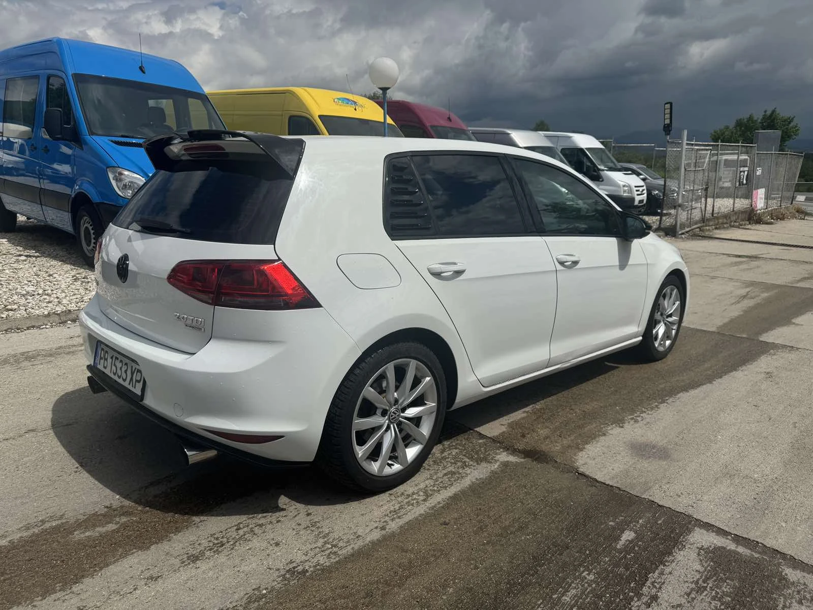 VW Golf ОБСЛУЖЕН, РЕГИСТРИРАН - изображение 4