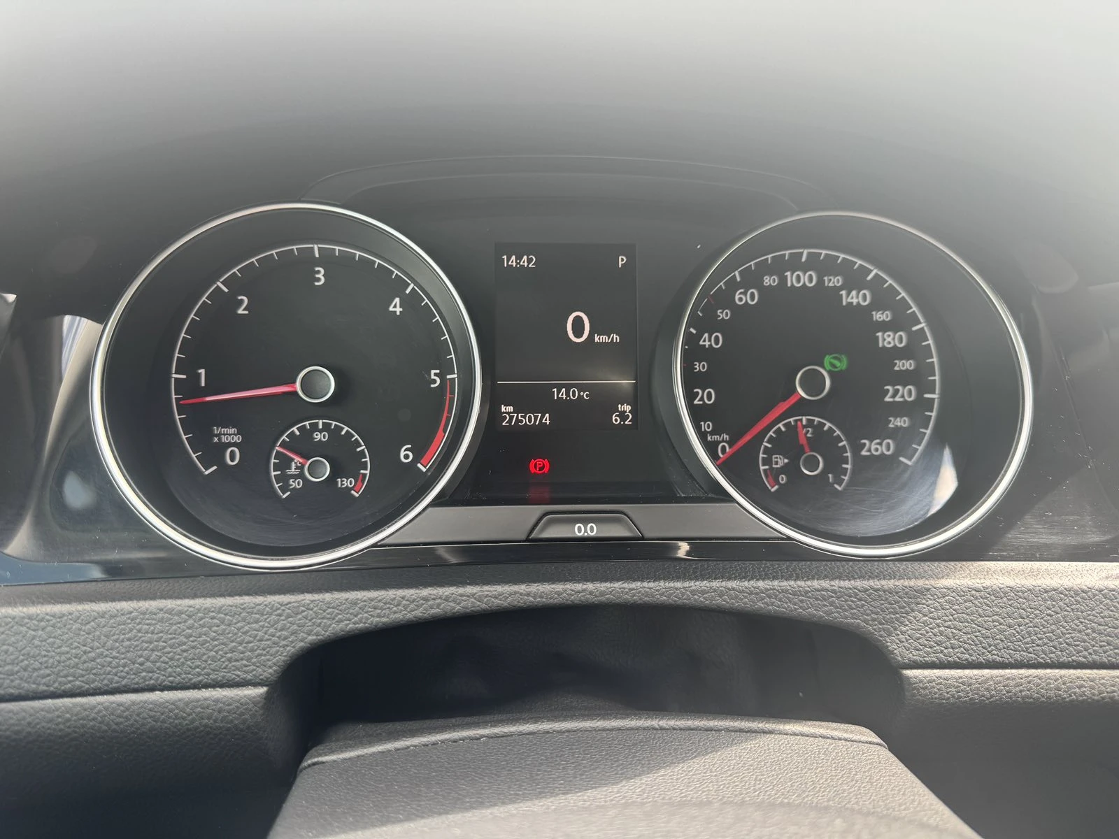 VW Golf ОБСЛУЖЕН, РЕГИСТРИРАН - изображение 9