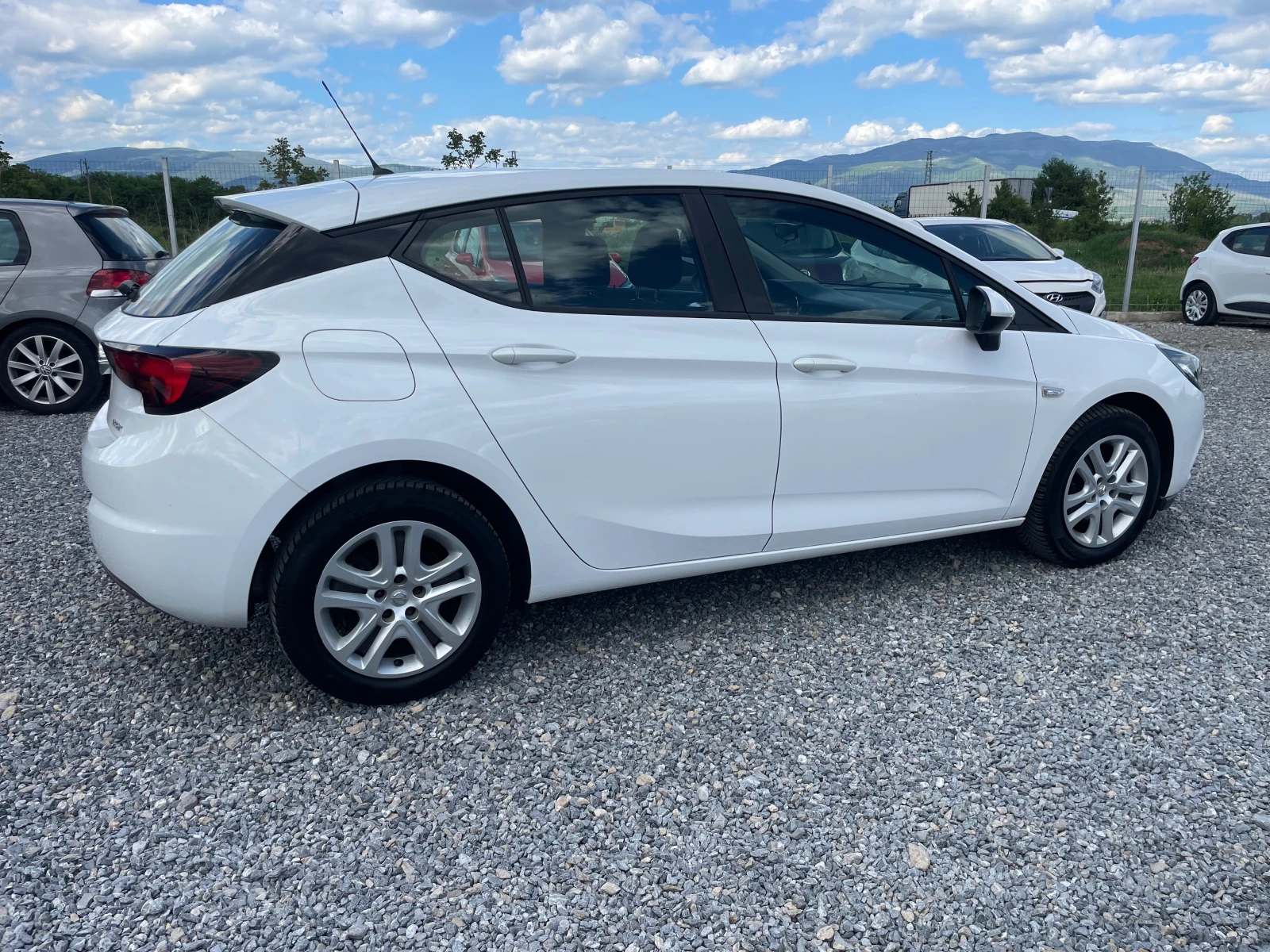 Opel Astra 1.0 I EVRO 6 - изображение 8