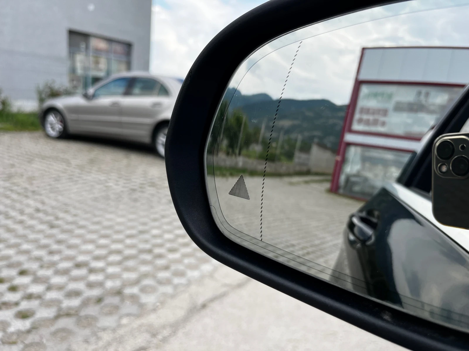 Mercedes-Benz C 220 d 4matic/AVANTGARDE/Сервизна ист./NAVI/FULL LED/7G | Mobile.bg — изображение 11