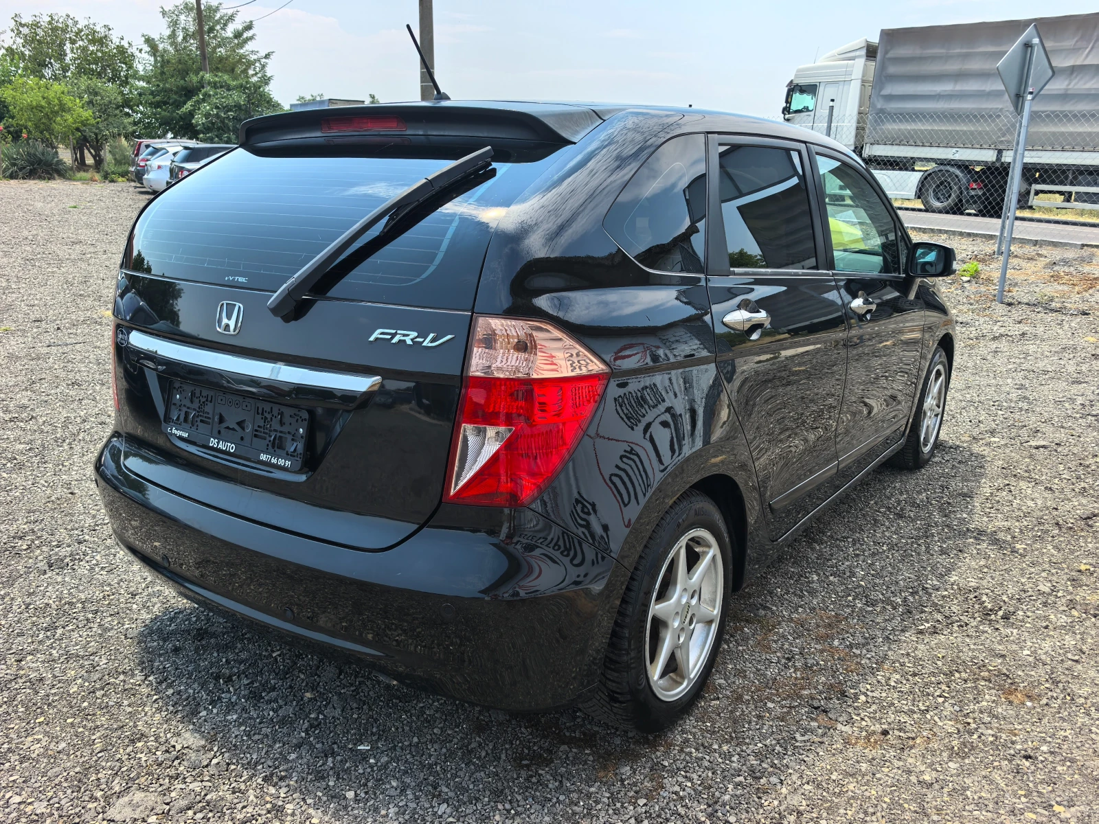 Honda Fr-v 1.8i Facelift - изображение 5