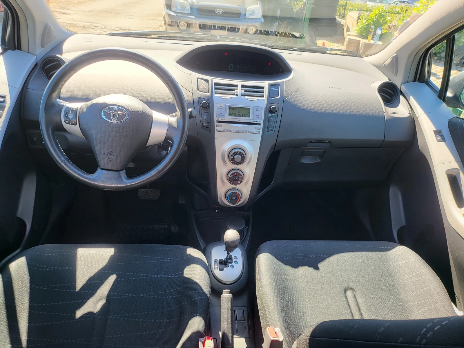 Toyota Yaris 91x.km 1.3vvt-i Sol Luna - КАТО НОВА! - изображение 9